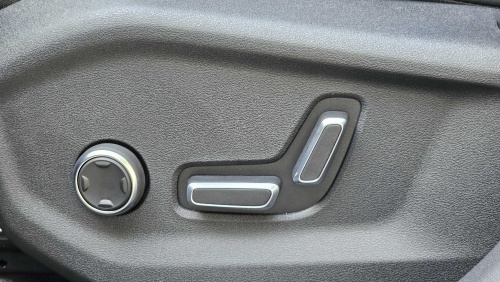 Geely Monjaro 2024 2.0 (238 л.с.) 4WD (максимальная комплектация) "Лайт 150"