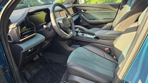 Geely Monjaro 2024 2.0 (238 л.с.) 4WD (максимальная комплектация) "Лайт 150"