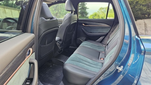 Geely Monjaro 2024 2.0 (238 л.с.) 4WD (максимальная комплектация) "Лайт 150"